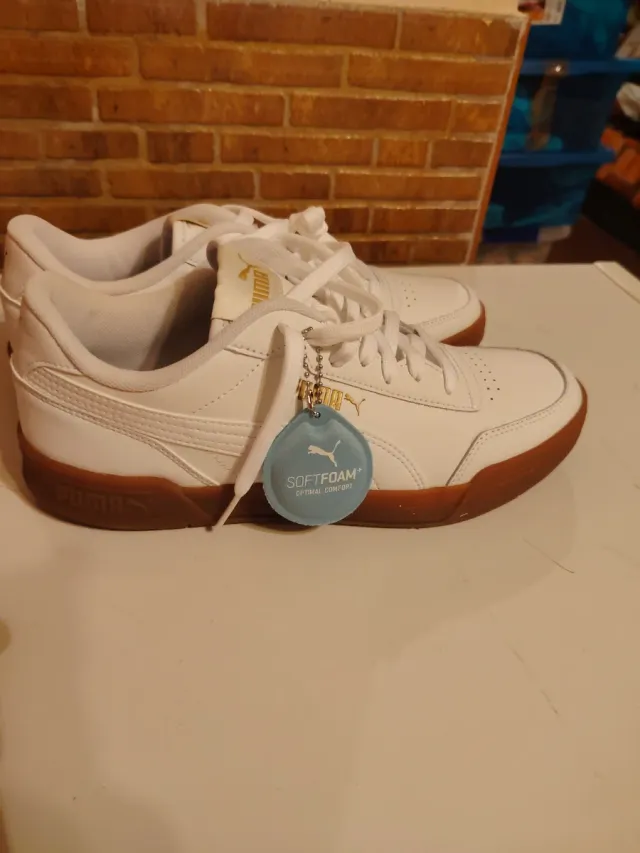 Zapatillas Puma Soft Foam Team Gold Blancas