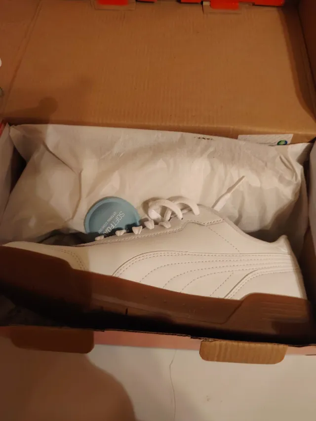 Zapatillas Puma Soft Foam Team Gold Blancas