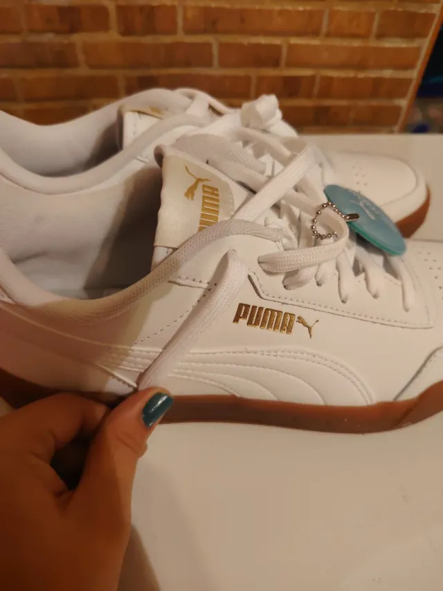 Zapatillas Puma Soft Foam Team Gold Blancas