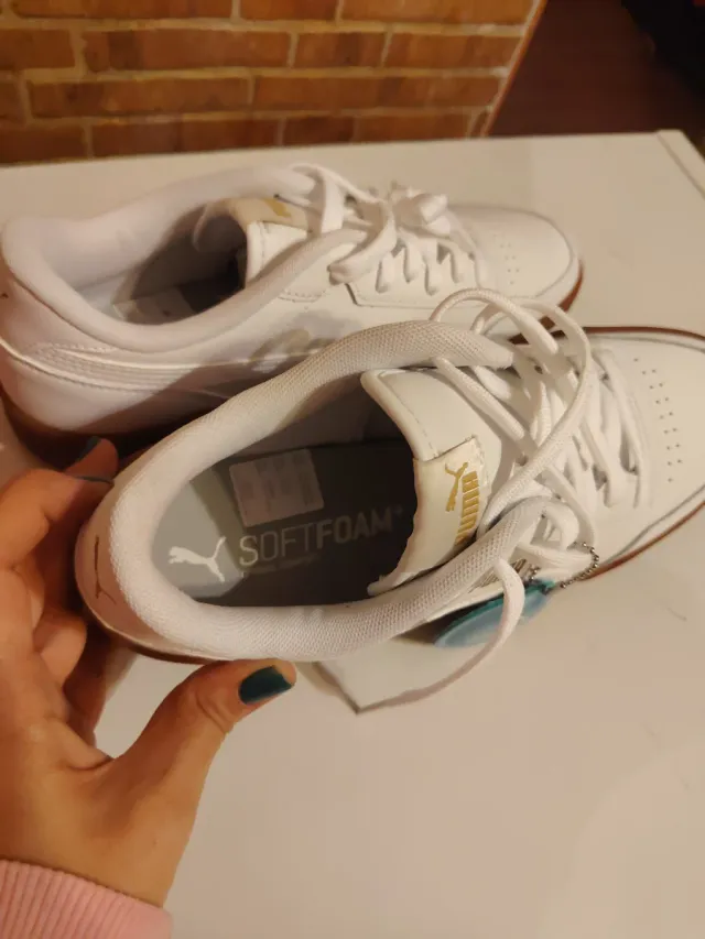 Zapatillas Puma Soft Foam Team Gold Blancas