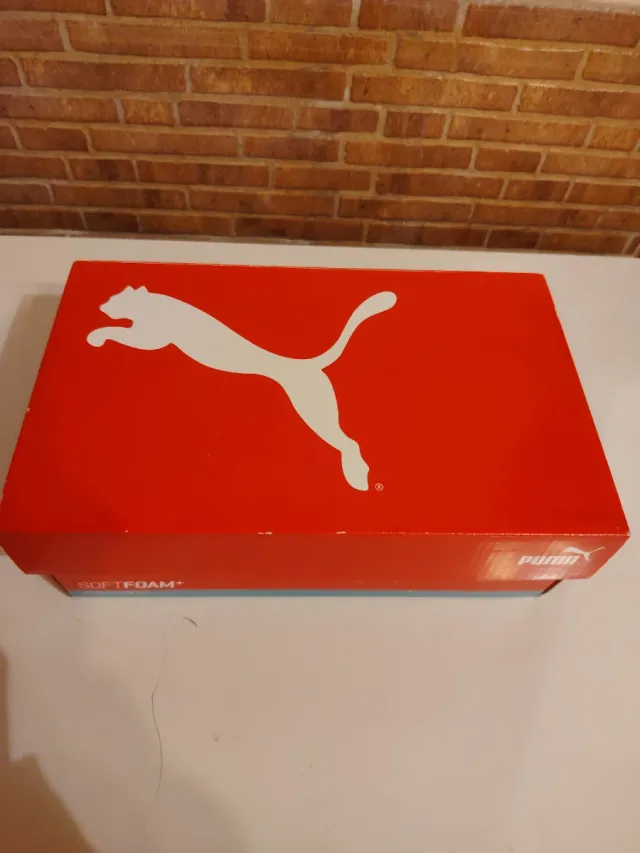 Zapatillas Puma Soft Foam Team Gold Blancas