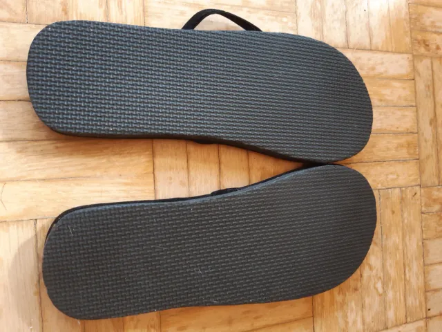 Chanclas de fibra natural