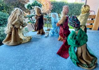 Presepe artigianale in juta e stoffa