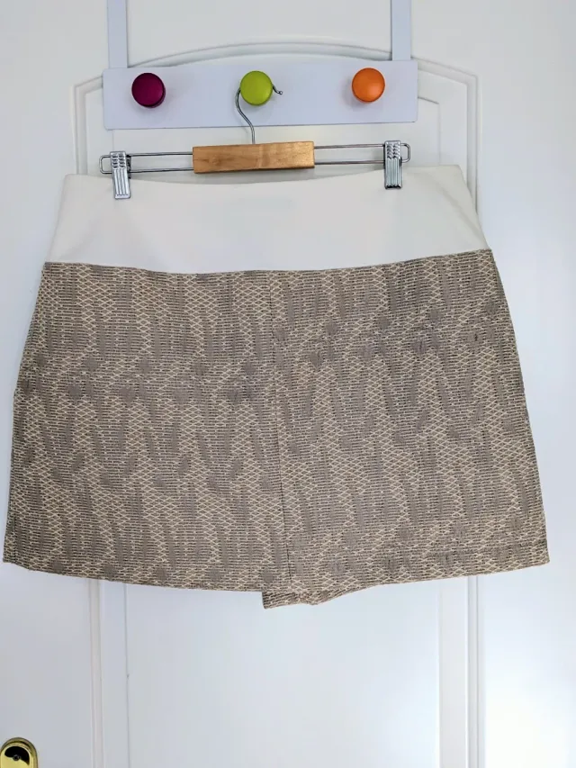 Falda Karen Millen T.44 Beige/Blanco