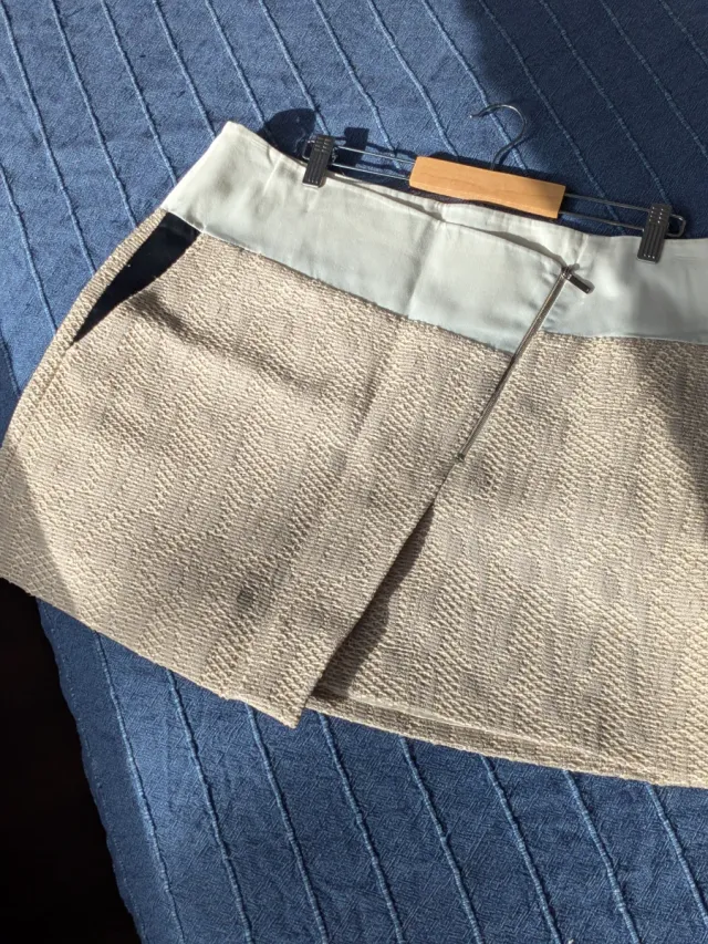 Falda Karen Millen T.44 Beige/Blanco