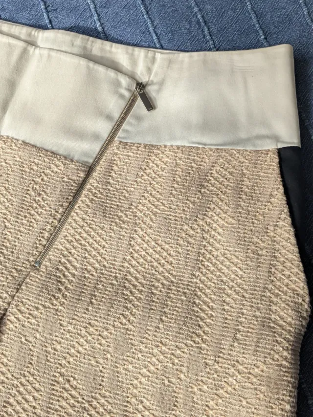 Falda Karen Millen T.44 Beige/Blanco