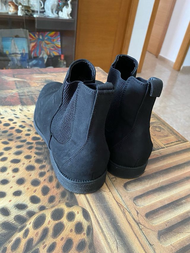 Botines Chelsea negros hombre