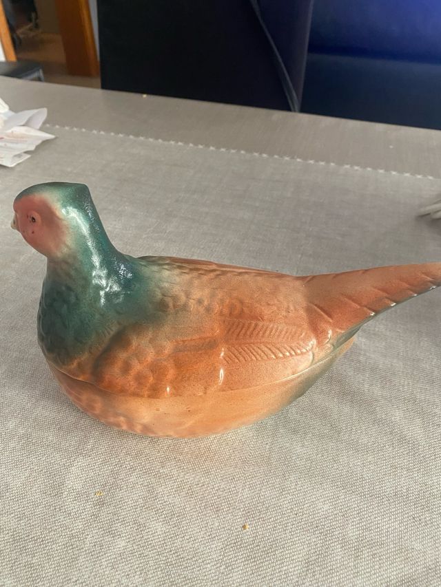 Figura decorativa pájaro ceramica