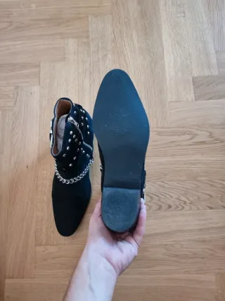 Stivaletti TOPMAN borchie neri