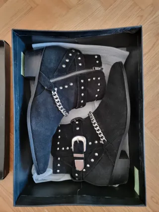 Stivaletti TOPMAN borchie neri