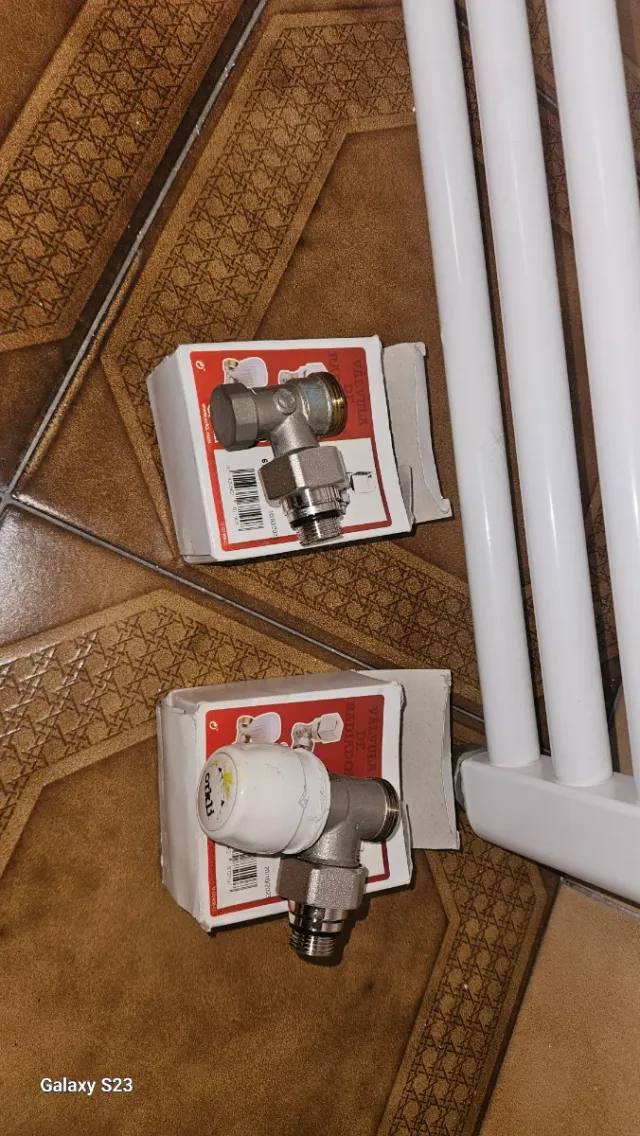 Radiador toallero blanco metal