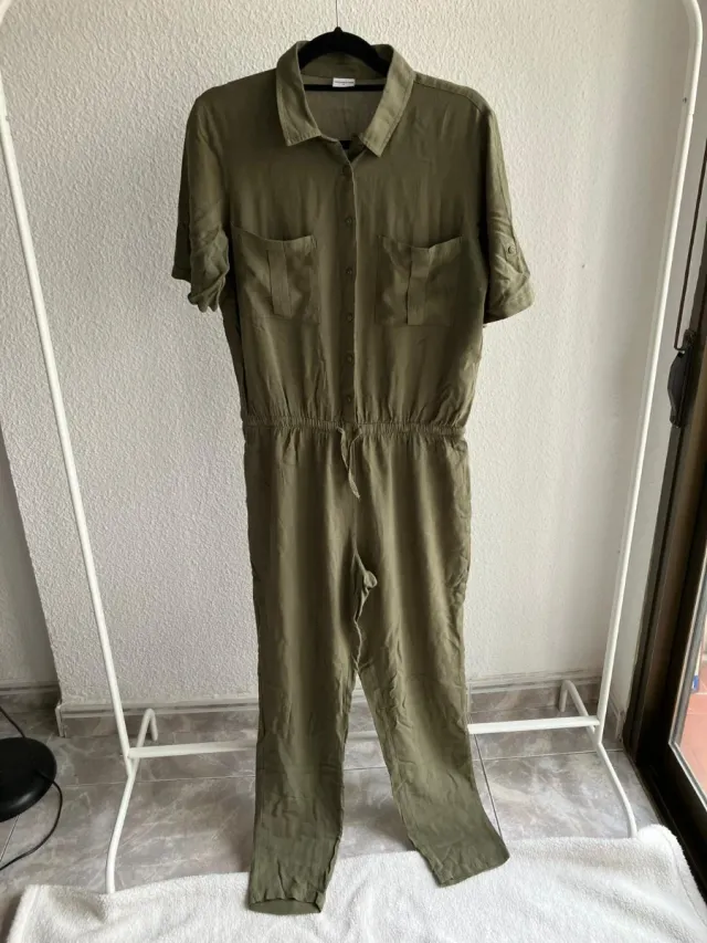 Mono verde militar talla M