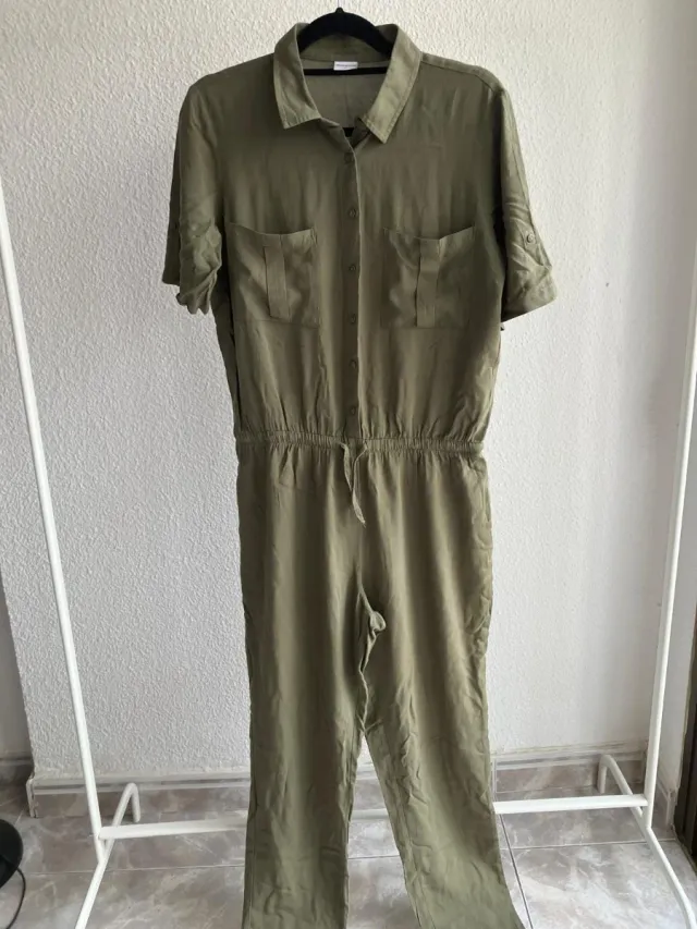 Mono verde militar talla M