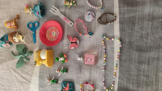 Caja de juguetes niña variados