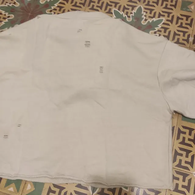 Sudadera manga corta Zara distressed