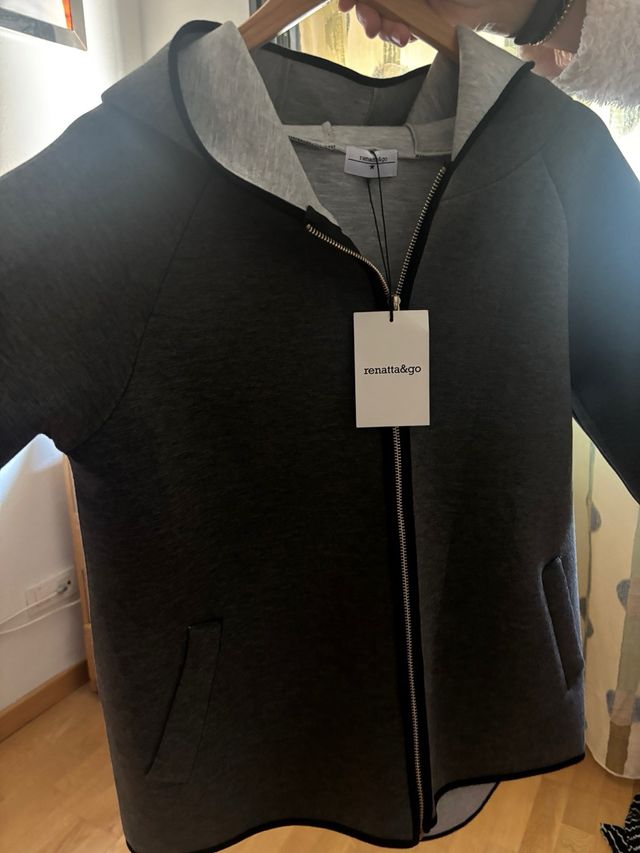 Chaqueta gris con cremallera Renata&Go sin estrena
