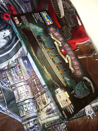 Maqueta Revell Titanic 100th Anniversary Edition