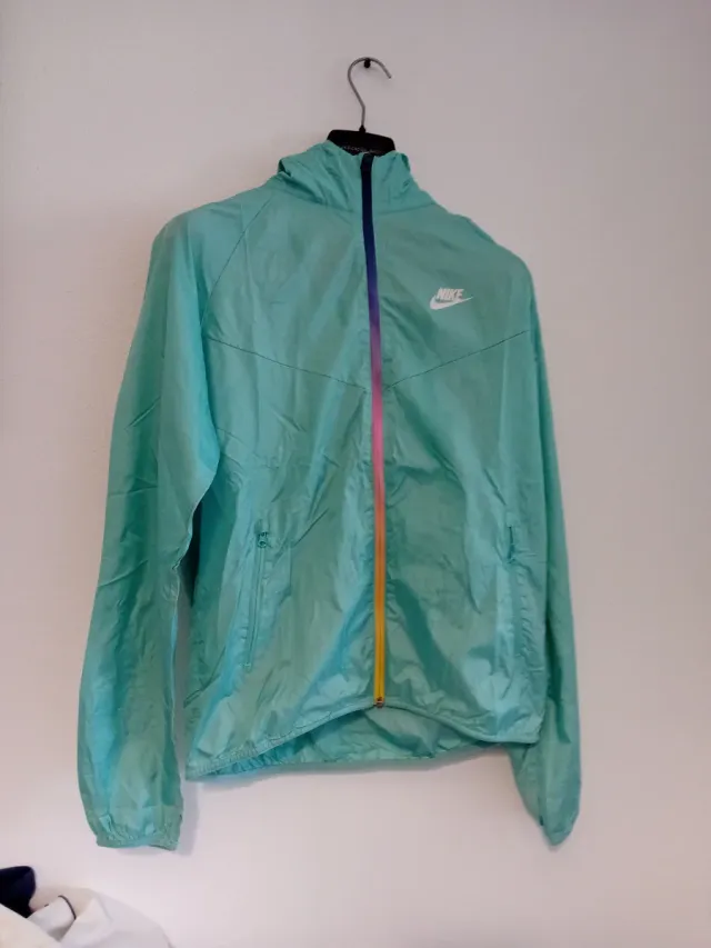 Chaqueta Nike Deportiva Multicolor y Turquesa