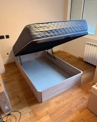 Letto canapé a ribalta in legno