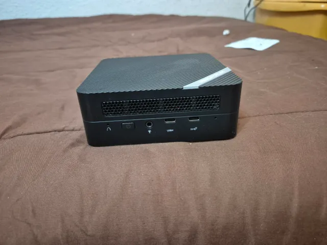 Mini PC MINISFORUM Ryzen 7 7735HS 32GB DDR5