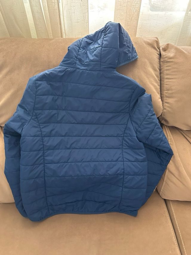 Chaqueta azul con capucha Talla 16