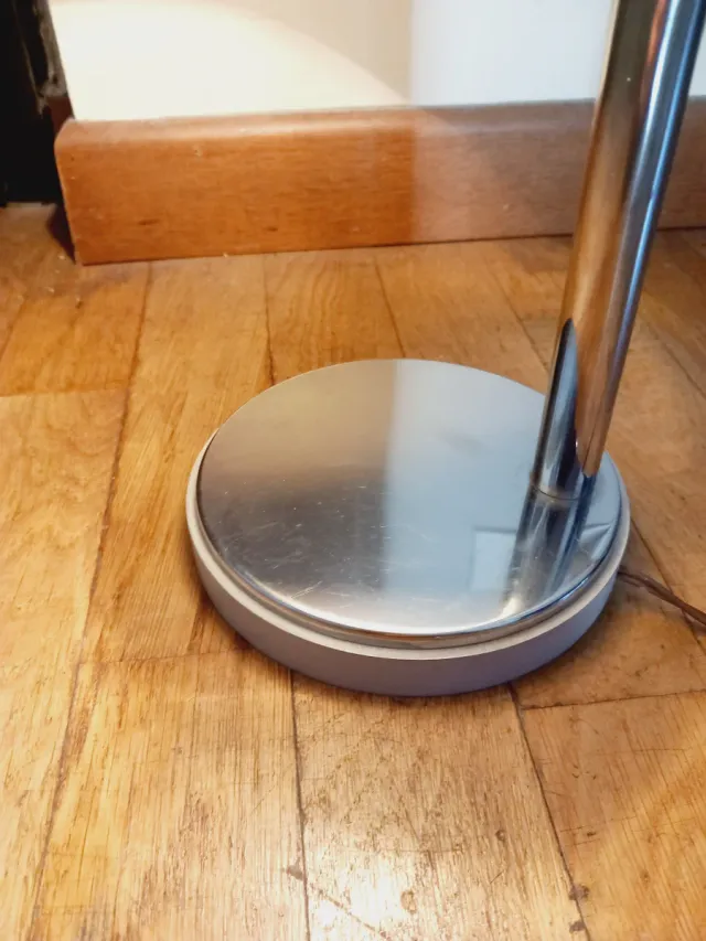 Lampada design anni '70 metallo cromato