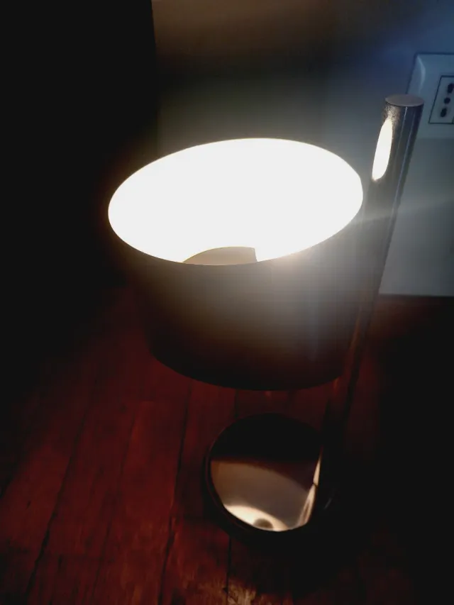 Lampada design anni '70 metallo cromato