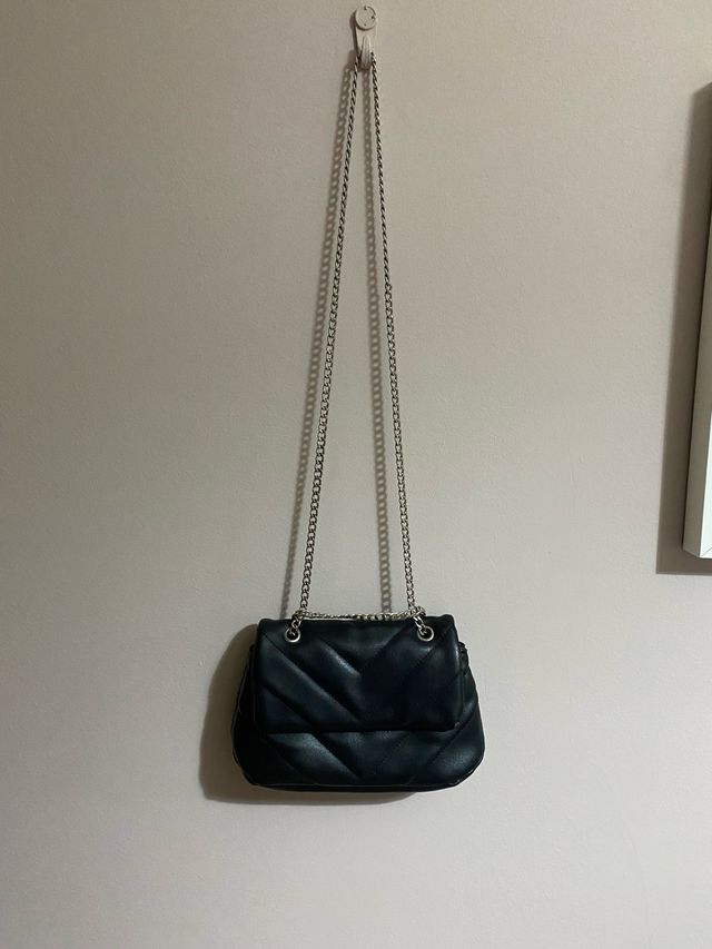 Bolso pequeño cadena negro
