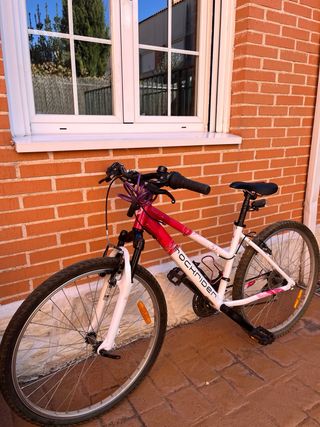 Bicicleta Rockrider Blanca y Rosa