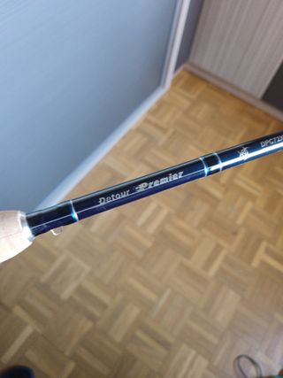 Combo carrete y caña swimbait + swimbaits