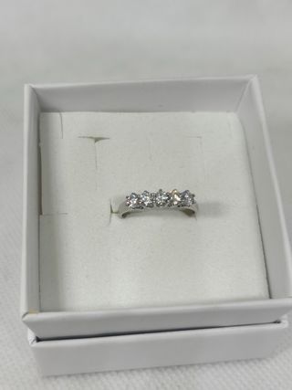 Anello oro bianco con 5 zirconi