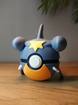 Pokémon Garchomp Ball - Nintendo Cartridge Holder