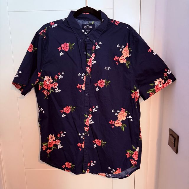 Camisa Hollister Floral Azul Talla XL