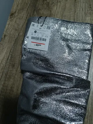 Botas plata. Con etiqueta. Costó 50€