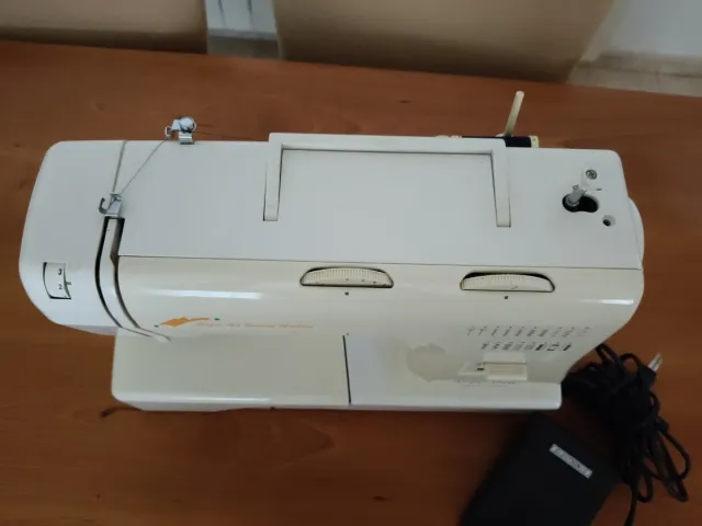 Máquina de coser Ansonic AHJ-685