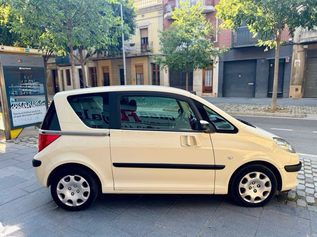 Se Vende Peugeot 1007 1.4 Pegatina “C”