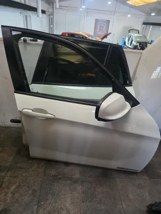 Puerta Delantera Derecha BMW X1