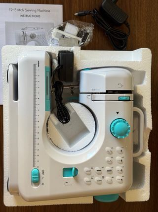 Máquina de costura + pedal