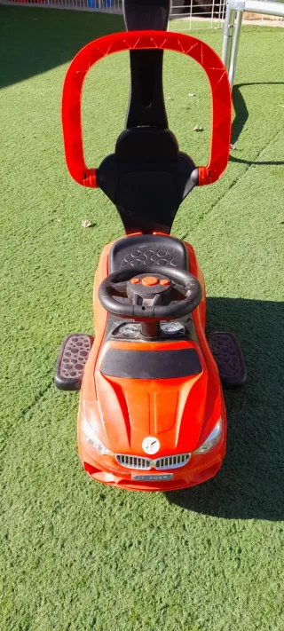 Coche correpasillos musical Flash