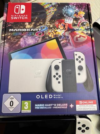 Nintendo Switch OLED Bianca con giochi