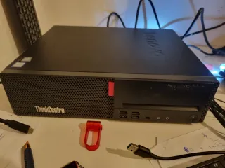 Lenovo Thinkcentre PC Escritorio
