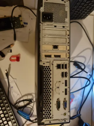 Lenovo Thinkcentre PC Escritorio