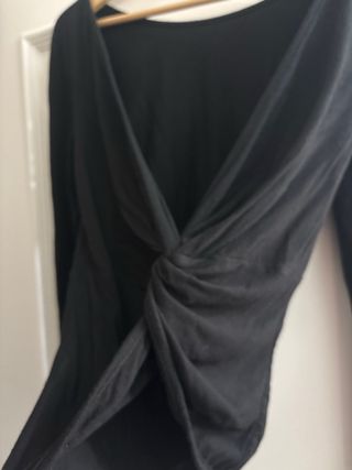 Camiseta negra manga larga