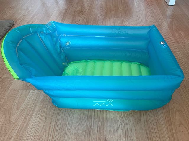 Bañera hinchable bebé Bbest azul y verde