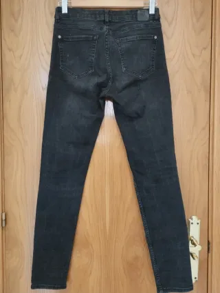 Pantalones vaqueros negros Mango Talla 38