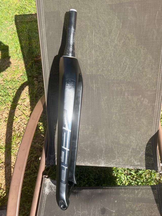 Horquilla Carbono 29er Boost Rígida