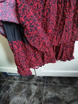 Vestido ZARA estampado leopardo rojo y negro