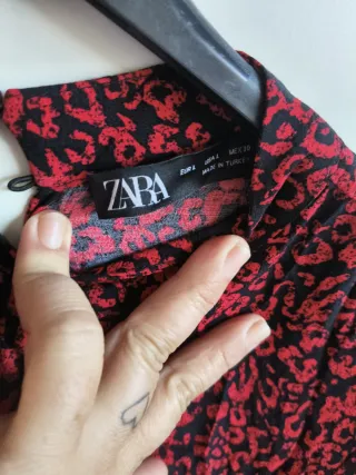 Vestido ZARA estampado leopardo rojo y negro