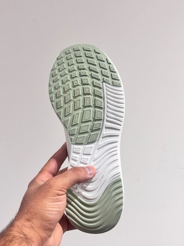 Zapatillas MTNG Mujer Blancas