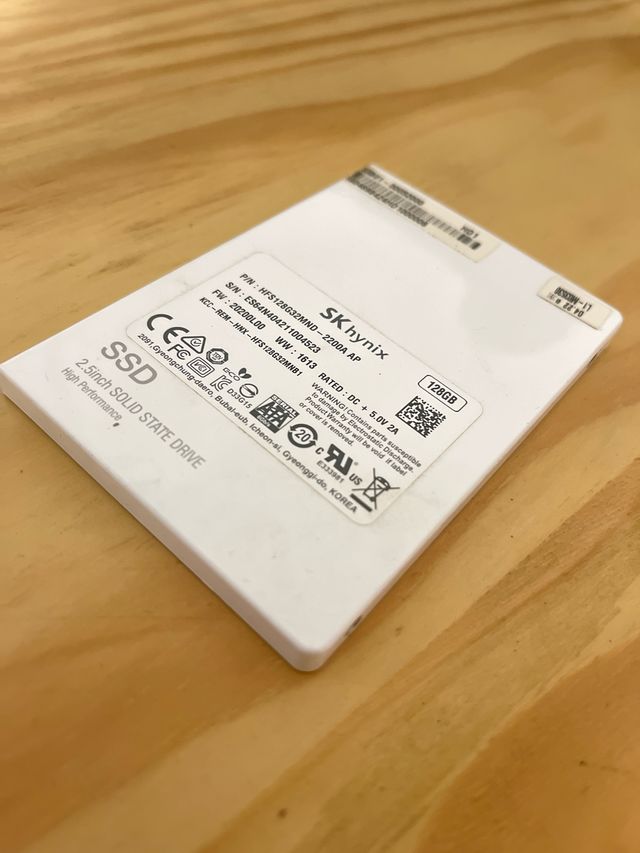 Disco Duro SSD SK hynix 128GB